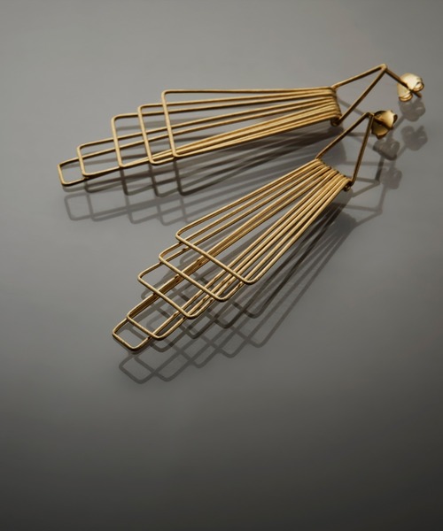 YArKA（ヤーカ）の「【YArKA/ヤーカ】surface processing 5parts layered earring(pierce)[ftdtf9] / 表面加工重ねパーツピアス（ピアス（両耳用）・レディース・ゴールド/その他1/シルバー・FREE）」の12枚目の写真