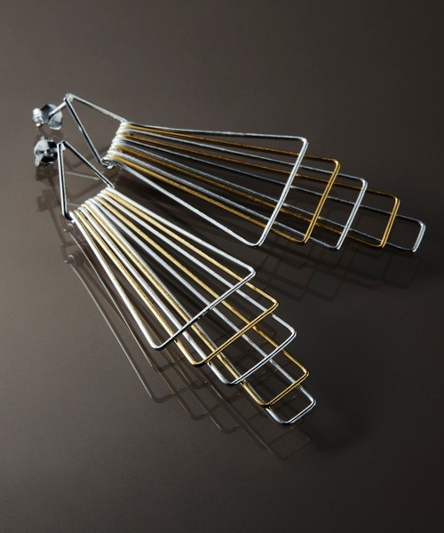 YArKA（ヤーカ）の「【YArKA/ヤーカ】surface processing 5parts layered earring(pierce)[ftdtf9] / 表面加工重ねパーツピアス（ピアス（両耳用）・レディース・ゴールド/その他1/シルバー・FREE）」の13枚目の写真