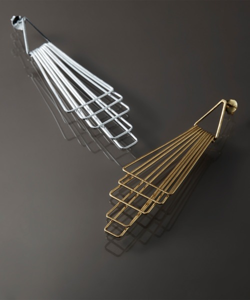 YArKA（ヤーカ）の「【YArKA/ヤーカ】surface processing 5parts layered earring(pierce)[ftdtf9] / 表面加工重ねパーツピアス（ピアス（両耳用）・レディース・ゴールド/その他1/シルバー・FREE）」の5枚目の写真