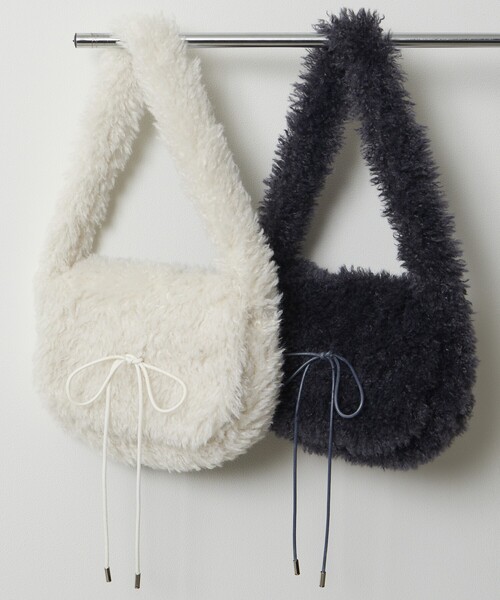 Firsthand(ファーストハンド)の「Firsthand/ファーストハンド エコファーリボンショルダーバッグ(ショルダーバッグ・レディース・オフホワイト/グレー・ONE SIZE)」の14枚目の写真