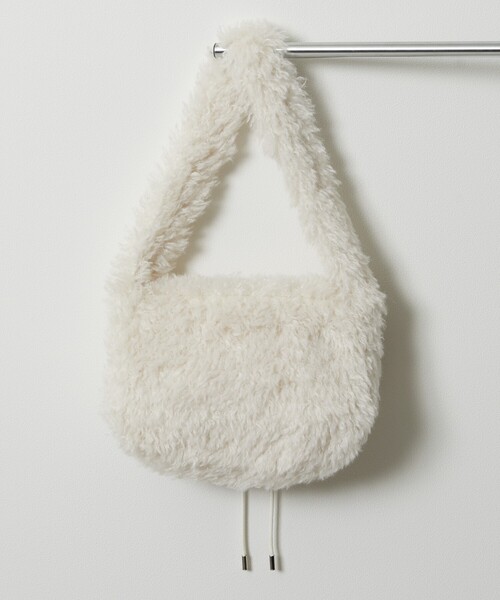 Firsthand(ファーストハンド)の「Firsthand/ファーストハンド エコファーリボンショルダーバッグ(ショルダーバッグ・レディース・オフホワイト/グレー・ONE SIZE)」の15枚目の写真