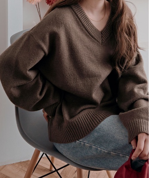 kirakiraShop（キラキラショップ）の「絶妙な抜け感でこなれる。オーバーサイズ ニット プルオーバー（ニット/セーター・レディース・グレー/ブルー/ベージュ/ピンク/ワイン/アイボリー/ブラウン/グリーン系/ブルー系・FREE）」の16枚目の写真
