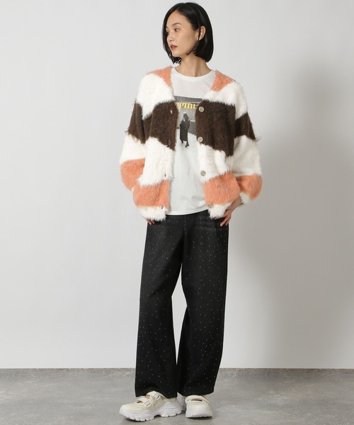 LAKOLE(ラコレ)の「ビジューワイドデニム / 149042(デニムパンツ・レディース・ブラック/ブルー・MEDIUM/SMALL)」の3枚目の写真