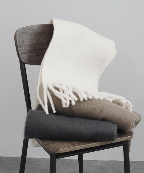 フラッフィーフリンジマフラー／fluffy fringe muffler ストール