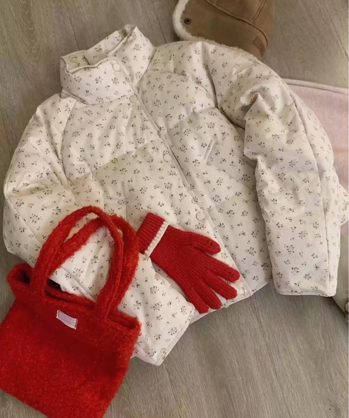 Teem Store（チームストア）の「フラワープリント 中綿スタンド ジャケット（ブルゾン・レディース・ブルー/ピンク・M/L）」の11枚目の写真
