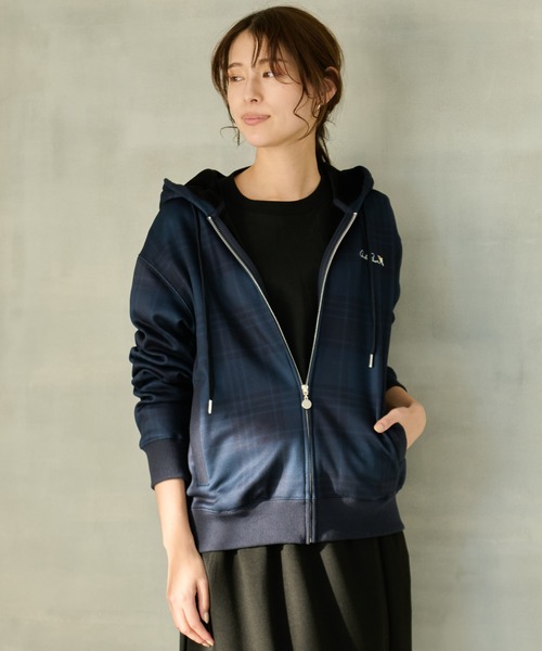 Arnold Palmer（アーノルドパーマー）の「ピーチ 裏シャギー シェア チェックプリント ジップパーカー（パーカー・レディース・杢グレー/ネイビー・L/M/S/XS/LL）」の16枚目の写真