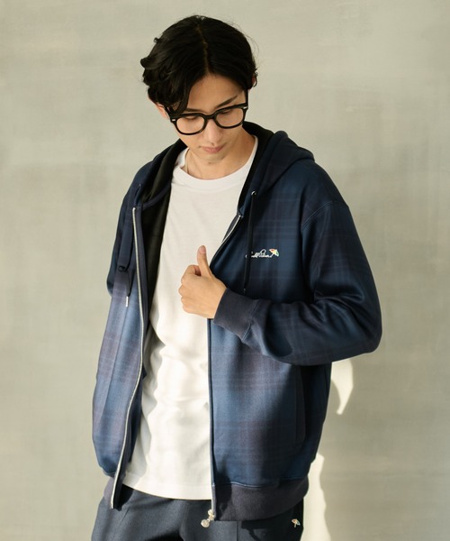 Arnold Palmer（アーノルドパーマー）の「ピーチ 裏シャギー シェア チェックプリント ジップパーカー（パーカー・レディース・杢グレー/ネイビー・L/M/S/XS/LL）」の11枚目の写真