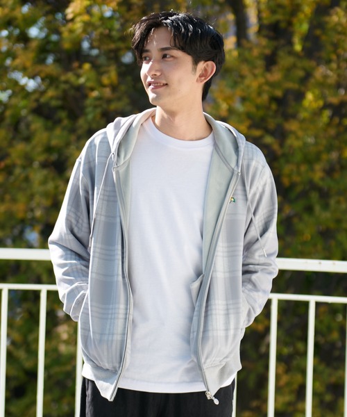 Arnold Palmer（アーノルドパーマー）の「ピーチ 裏シャギー シェア チェックプリント ジップパーカー（パーカー・レディース・杢グレー/ネイビー・L/M/S/XS/LL）」の5枚目の写真