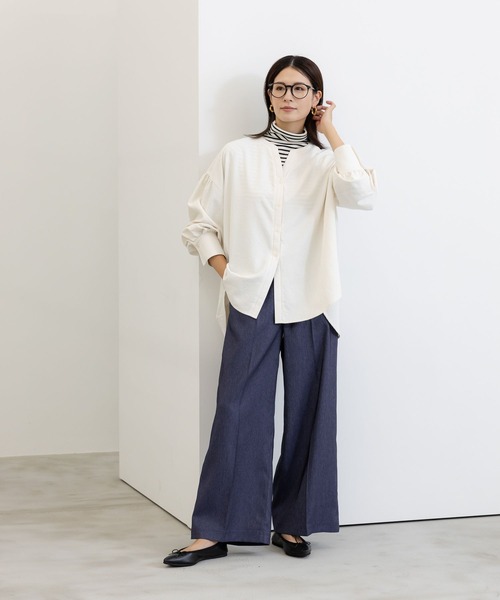 Elura（エルーラ）の「アイロンいらずVネックシャツ/147972（シャツ/ブラウス・レディース・ネイビー/イエロー/ホワイト・LARGE/MEDIUM）」の6枚目の写真