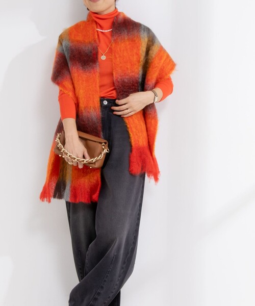 MANTAS EZCARAY（マンタスエスカライ）の「【MANTAS EZCARAY/マンタス エスカライ】MOHAIR TARTAN/モヘヤチェックマフラー（マフラー・レディース・オレンジ系その他/グレー系その他・FREE）」の5枚目の写真