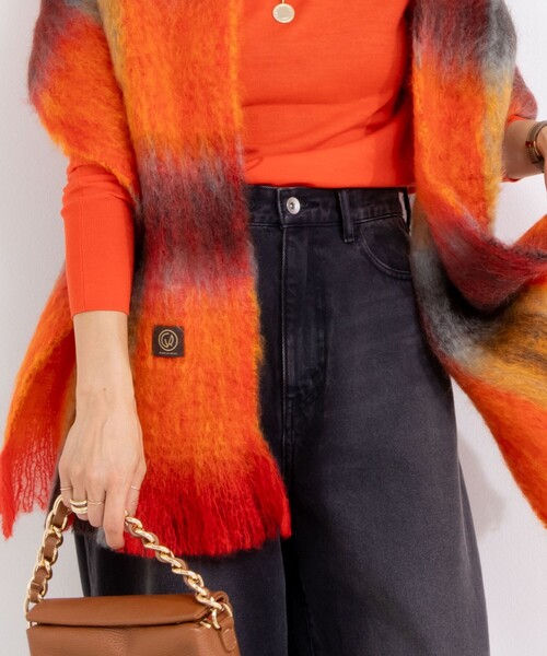 MANTAS EZCARAY（マンタスエスカライ）の「【MANTAS EZCARAY/マンタス エスカライ】MOHAIR TARTAN/モヘヤチェックマフラー（マフラー・レディース・オレンジ系その他/グレー系その他・FREE）」の9枚目の写真