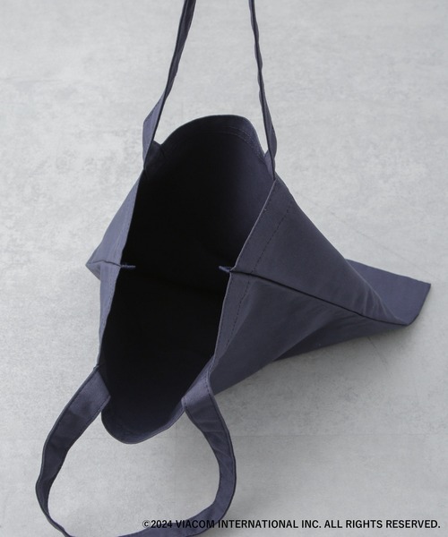 NANO universe（ナノユニバース）の「Emily in Paris×FUDGE トートバッグ（トートバッグ・レディース・ピンク/ダークグリーン/オフホワイト/ネイビー・FREE）」の14枚目の写真