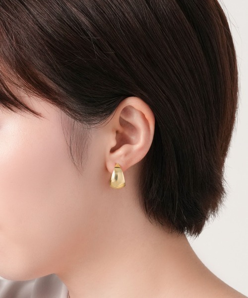 VENDOME AOYAMA(ヴァンドーム青山)の「K18 ゴールド フープ ピアス(特大)(ピアス(両耳用)・レディース・ピンクゴールド/イエローゴールド・ONE SIZE)」の7枚目の写真