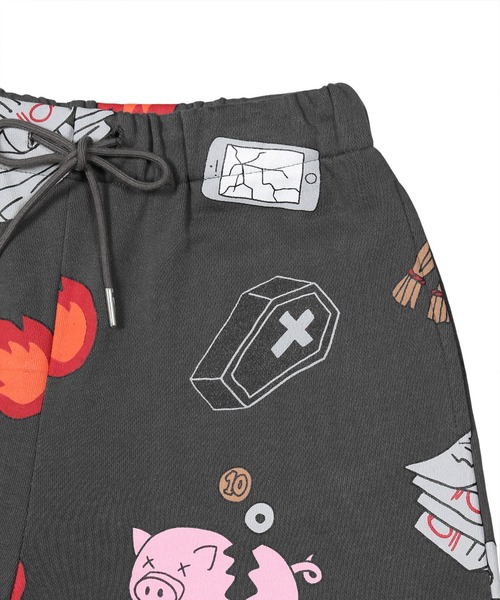 PUNYUS（プニュズ）の「天国と地獄総柄スウェットパンツ（スウェットパンツ・レディース・ホワイト/スミクロ・1/2/3/4）」の14枚目の写真