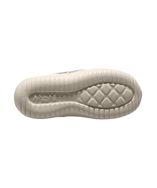 NIKE（ナイキ）の「【NIKE】ナイキ バロウ SE（スリッポン・レディース・シルバー/ブラック・24/23/25）」の8枚目の写真