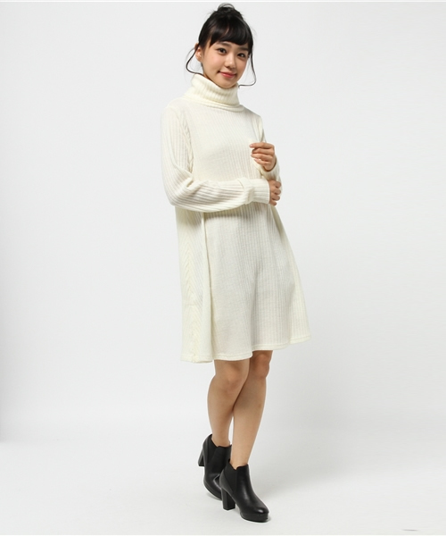 RAY CASSIN（レイカズン）の「ワイドリブハイネックフレアワンピース（ワンピース・レディース・オフホワイト/杢グレー/キャメル/ブラック・FREE）」の11枚目の写真