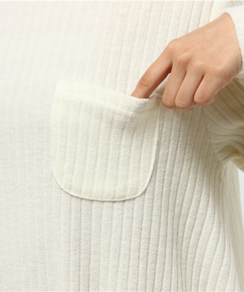 RAY CASSIN（レイカズン）の「ワイドリブハイネックフレアワンピース（ワンピース・レディース・オフホワイト/杢グレー/キャメル/ブラック・FREE）」の5枚目の写真