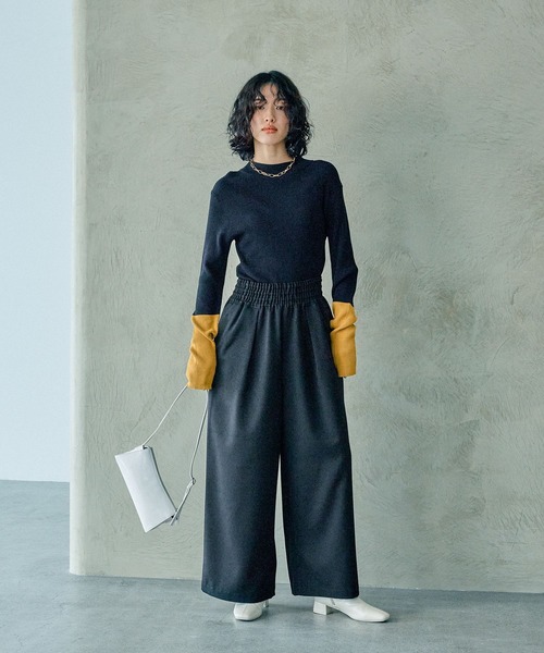 LEPSIM（レプシィム）の「エナメルミニショルダー　241858（ショルダーバッグ・レディース・アイボリー/ブラック・ONE SIZE）」の3枚目の写真