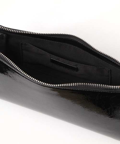 LEPSIM（レプシィム）の「エナメルミニショルダー　241858（ショルダーバッグ・レディース・アイボリー/ブラック・ONE SIZE）」の11枚目の写真