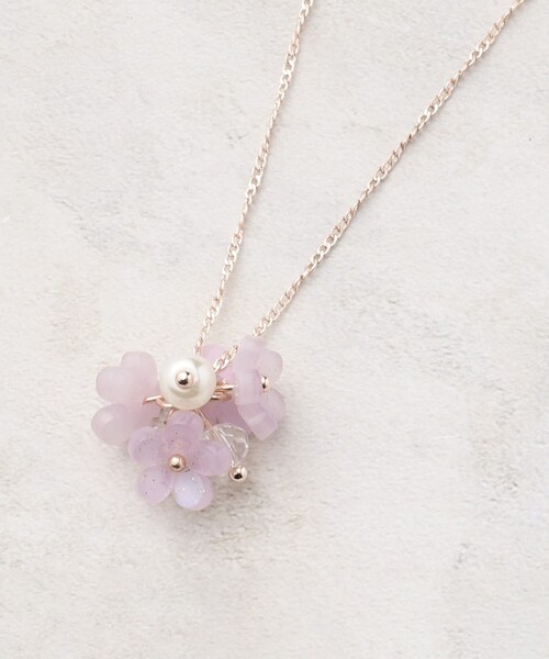 grove(グローブ)の「◆さくらモチーフネックレス(ネックレス・レディース・アイボリー/ピンク/ベビーピンク・00)」の3枚目の写真