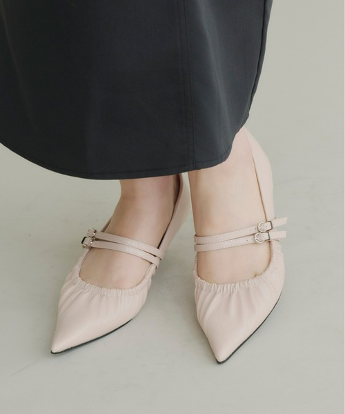 Olu.（オルドット）の「ギャザーストラップパンプス（パンプス・レディース・ピンク/アイボリー/ブラック・39/37/35）」の3枚目の写真