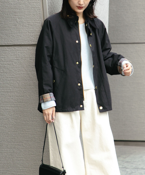 Barbour（バブアー）の「『別注』Barbour / URBAN RESEARCH　TRANSPORT（その他アウター・レディース・ベージュ/ブラック・FREE）」の5枚目の写真