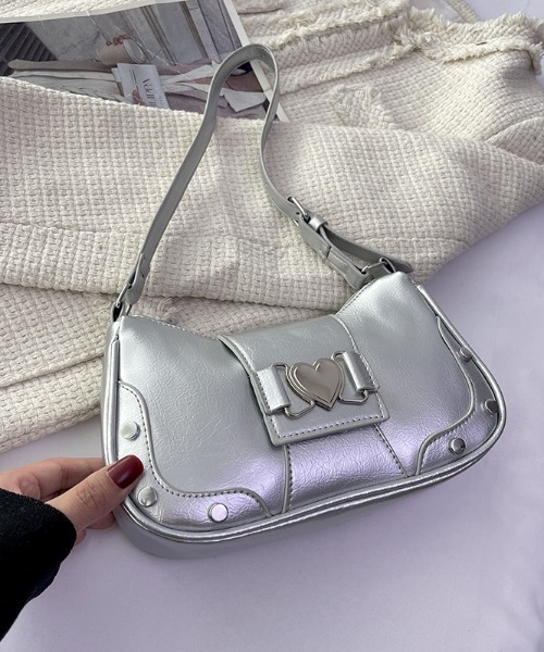 lilful(リルフル)の「ハートモチーフミニボストンショルダーバッグ(ショルダーバッグ・レディース・ブラック/ピンク/ホワイト/シルバー・F)」の21枚目の写真