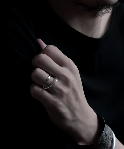 YArKA（ヤーカ）の「【YArKA/ヤーカ】circle & oval overlap ring [luslep4] / 円と楕円の重なりリング（リング・メンズ・シルバー/ゴールド/その他1・#7/#9/#11/#13/#15）」の20枚目の写真