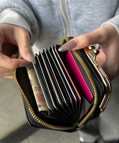 ammy.(エイミードット)の「【 ammy. / エイミードット 】 2way クロコダイル デザイン ウォレット / がま口 コインケース(財布・レディース・ブラック/グリーン/ホワイト・FREE)」の9枚目の写真