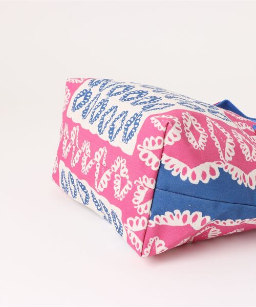 tsumori chisato CARRY（ツモリチサトキャリー）の「ハンドバッグ　ツモリチサト　ダイヤモンドフラワー（ハンドバッグ・レディース・ブルー/ブラック・FREE）」の4枚目の写真