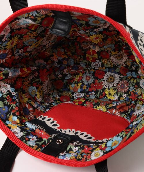 tsumori chisato CARRY（ツモリチサトキャリー）の「ハンドバッグ　ツモリチサト　ダイヤモンドフラワー（ハンドバッグ・レディース・ブルー/ブラック・FREE）」の6枚目の写真