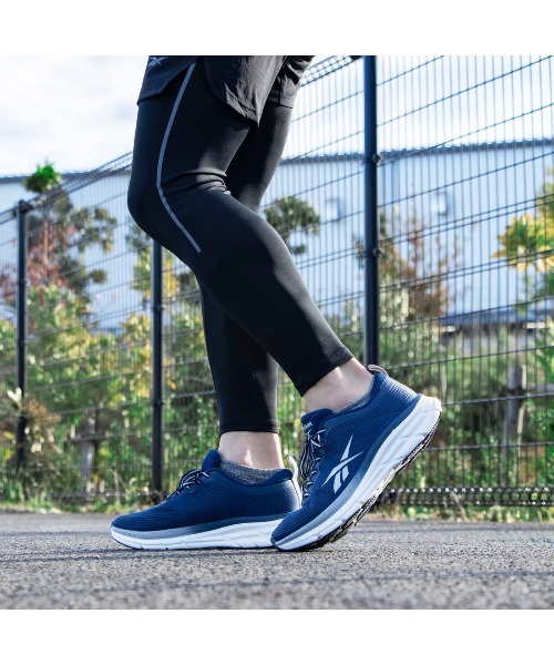 Reebok(リーボック)の「ロード ストライダー / ROAD STRIDER(スニーカー・メンズ・ネイビー/ブラック×ホワイト/ブラック/グレー/ダークネイビー/ダークグレー/ホワイト/ブラック×レッド/ブラック系その他/グレー系その他/ブルー系その他・24.5cm/25.0cm/25.5cm/26.0cm/26.5cm/27.0cm/27.5cm/28.0cm/28.5cm/29.0cm/30.0cm/31cm)」の20枚目の写真