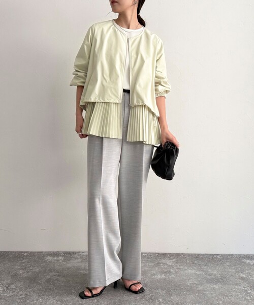 fredy emue（フレディエミュ）の「裾プリーツジップブルゾン（ブルゾン・レディース・ベージュ/イエロー・38）」の6枚目の写真