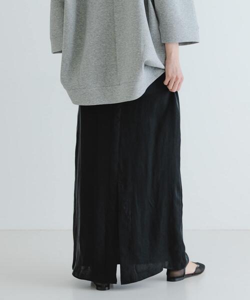 URBAN RESEARCH(アーバンリサーチ)の「『2サイズ展開』キュプラサテンストレートスカート(スカート・レディース・ブラウン/ブラック/ベージュ・38/36)」の8枚目の写真
