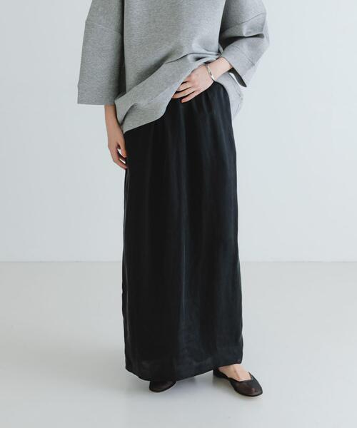 URBAN RESEARCH(アーバンリサーチ)の「『2サイズ展開』キュプラサテンストレートスカート(スカート・レディース・ブラウン/ブラック/ベージュ・38/36)」の10枚目の写真