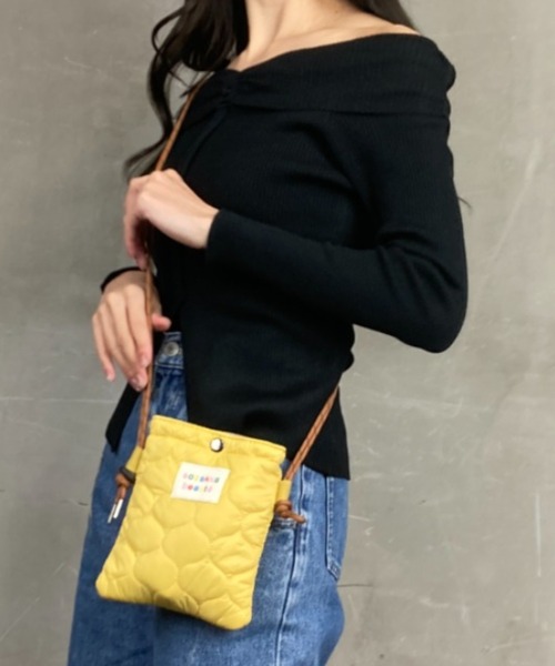 tolene(トレネ)の「もこもこ キルティング アウトドアロープ ミニバッグ ショルダーバッグ(ショルダーバッグ・レディース・ホワイト/イエロー・ONE SIZE)」の15枚目の写真