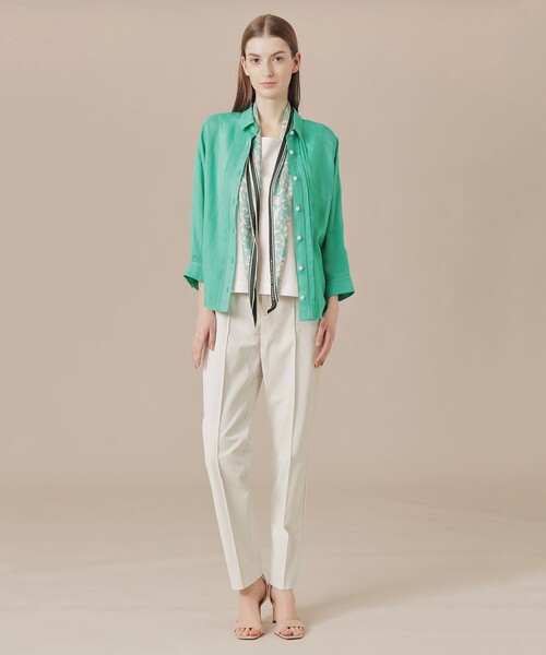 MACKINTOSH LONDON(マッキントッシュ ロンドン)の「【婦人画報掲載】コットンリネンブレンドオックステーパードパンツ(その他パンツ・レディース・ホワイト系その他/ネイビー/ブルー系その他4・40/36/38)」の4枚目の写真