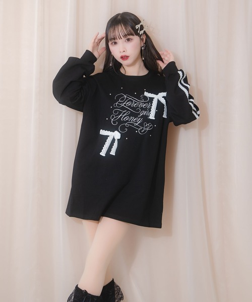 Honey Cinnamon(ハニーシナモン)の「レースラインロゴ刺繍リボンロンT(Tシャツ/カットソー・レディース・ブラック/ピンク・FREE)」の2枚目の写真