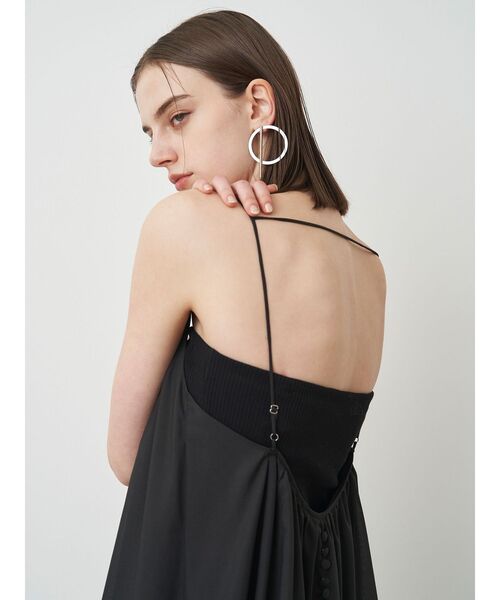 ELENDEEK（エレンディーク）の「バックティアードキャミワンピース（ワンピース・レディース・ブラック/レッド・FREE）」の7枚目の写真