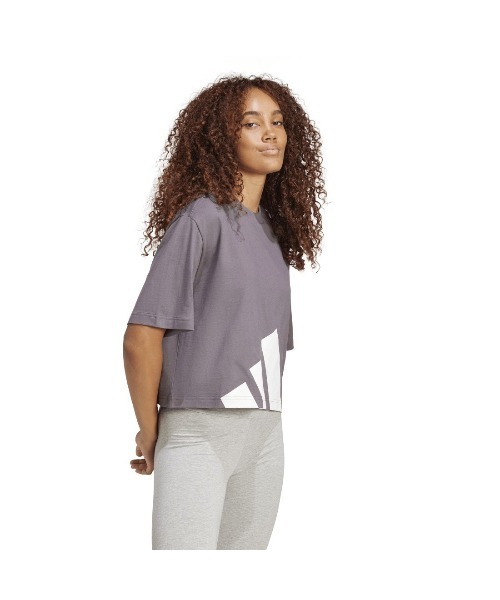 adidas(アディダス)の「アディダス adidas エッセンシャルズ ビッグロゴTシャツ(Tシャツ/カットソー・レディース・サンドグレー/チャコールグレー/ペールイエロー・S/M/L/XL)」の10枚目の写真