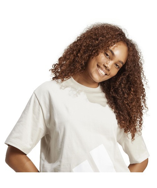 adidas(アディダス)の「アディダス adidas エッセンシャルズ ビッグロゴTシャツ(Tシャツ/カットソー・レディース・サンドグレー/チャコールグレー/ペールイエロー・S/M/L/XL)」の17枚目の写真