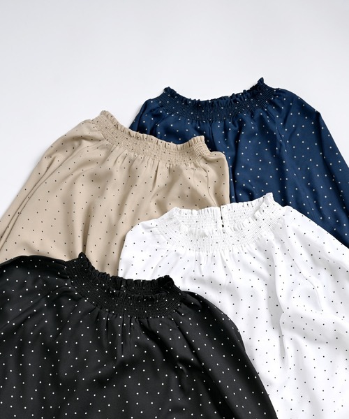 MARAI(マーライ)の「ドット柄シャーリングブラウス 長袖(シャツ/ブラウス・レディース・ブラック/ホワイト/ネイビー/ベージュ・フリー)」の20枚目の写真