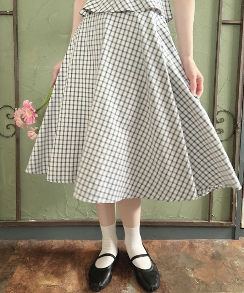 F i.n.t(フィント)の「【セットアップ対応】ドビーチェックフレアースカート/ fint フィント(スカート・レディース・ホワイト×ブラック/ブルー・FREE)」の2枚目の写真