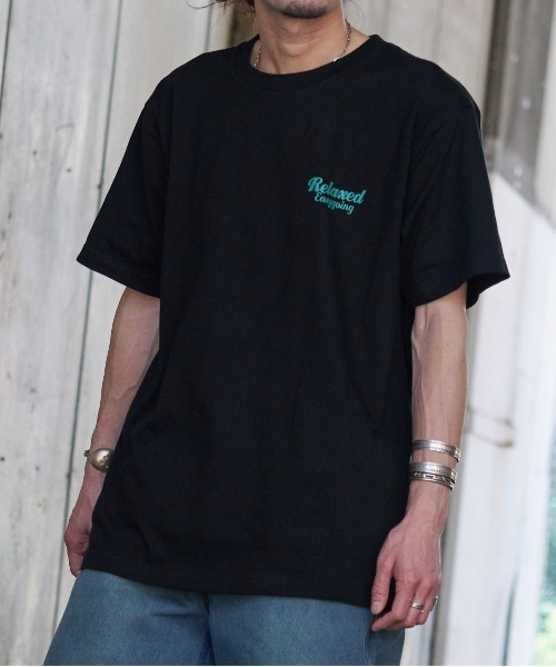 MODISH GAZE(モディシュガゼ)の「【MODISH GAZE】スモーキングガールRelaxed半袖Tシャツ(CP)(Tシャツ/カットソー・レディース・ホワイト×ブルー/ホワイト×グレー/ホワイト×ピンク/ブラック系2/ブラック系1/ブラック系3・M/L/XL)」の20枚目の写真