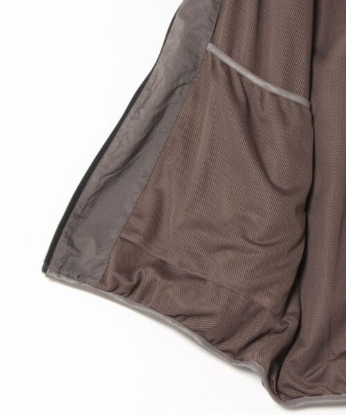 Manhattan Portage(マンハッタンポーテージ)の「Stand Vest(その他アウター・メンズ・グレイッシュベージュ/ブラック・SMALL/MEDIUM/LARGE/X-LARGE)」の13枚目の写真