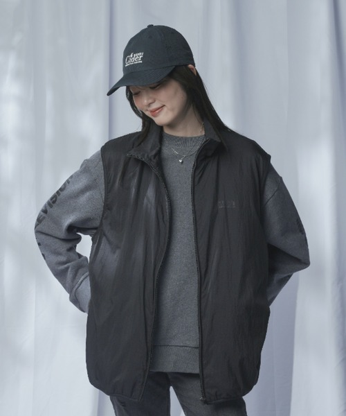 Manhattan Portage(マンハッタンポーテージ)の「Stand Vest(その他アウター・メンズ・グレイッシュベージュ/ブラック・SMALL/MEDIUM/LARGE/X-LARGE)」の2枚目の写真