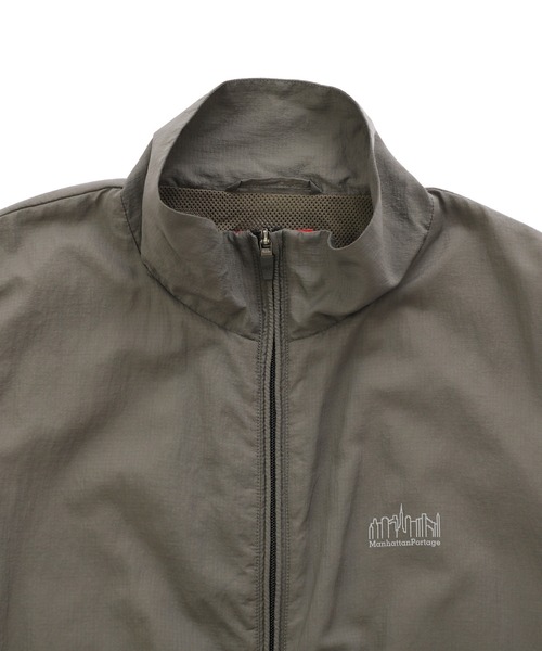 Manhattan Portage(マンハッタンポーテージ)の「Stand Vest(その他アウター・メンズ・グレイッシュベージュ/ブラック・SMALL/MEDIUM/LARGE/X-LARGE)」の21枚目の写真