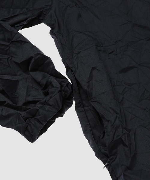 DIGAWEL(ディガウェル)の「Half zip hoodie (crease finish)(その他アウター・メンズ・ベージュ/ネイビー・2)」の7枚目の写真