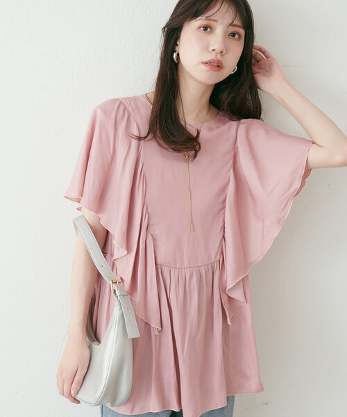 natural couture(ナチュラルクチュール)の「WEB限定 /【mamamo】ヴィンテージサテンラッフルブラウス(シャツ/ブラウス・レディース・ピンク/その他1/グレイッシュベージュ/チャコールグレー・FREE)」の3枚目の写真