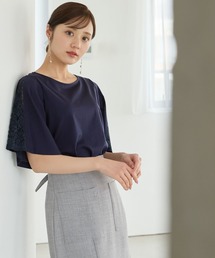 Andemiu（アンデミュウ）の「フレアソデレースTシャツ451398（Tシャツ/カットソー）」